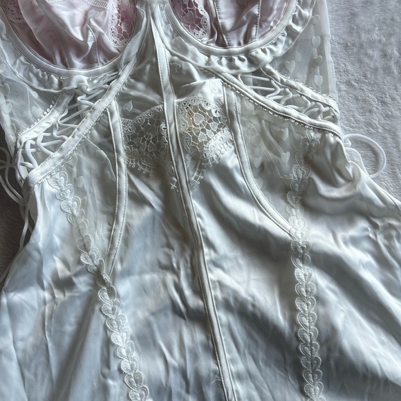 FOR LOVE & LEMONS Heart Widow Slip - Picture 6 of 9